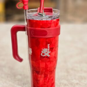 Big insulated flask with extra straw